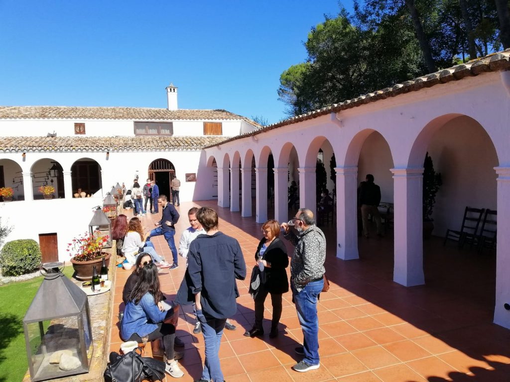 Portes obertes solidàries a Torelló