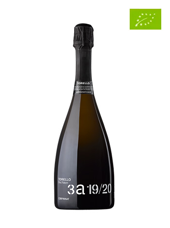 Botella de vino espumoso Torelló 3 añadas 2019 2020 2021 Brut Nature