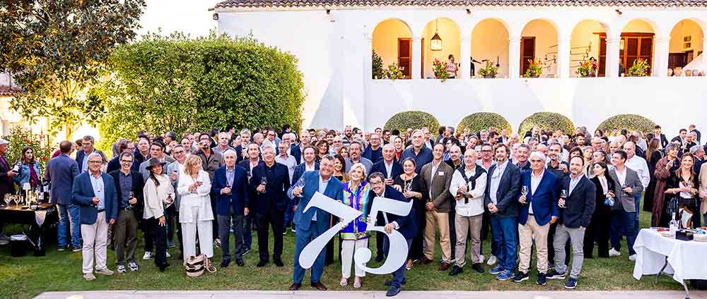 Torelló va estar acompanyat de diferents cellers a la Festa del 75 aniversari