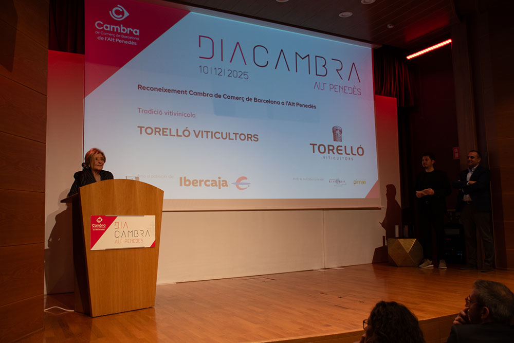 Ernestina Torelló durante su discurso de agradecimiento